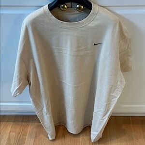 Nike Men's Short Sleeve Beige Loose Fit Tee